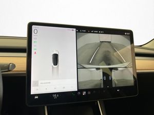 Tesla Model 3 bild 32