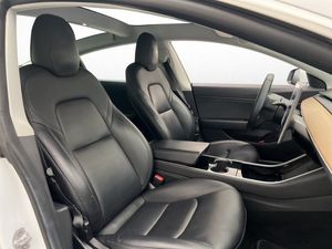 Tesla Model 3 bild 11