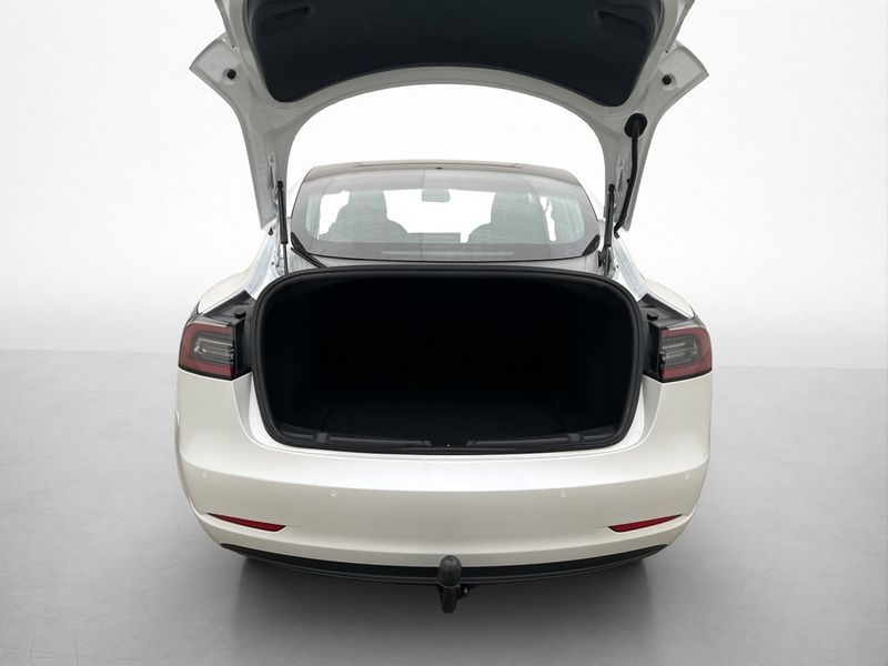 Tesla Model 3 bild 10