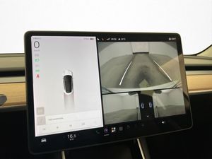 Tesla Model 3 bild 31