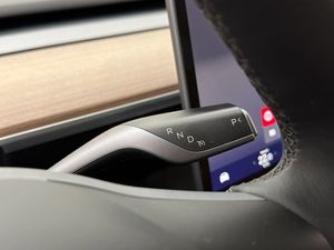 Tesla Model Y bild 20