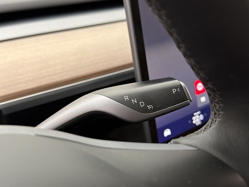 Tesla Model Y bild 20