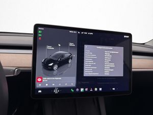 Tesla Model Y bild 28