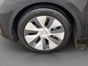 Tesla Model Y bild 34