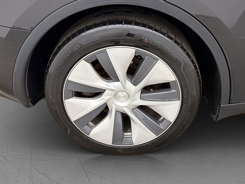 Tesla Model Y bild 36