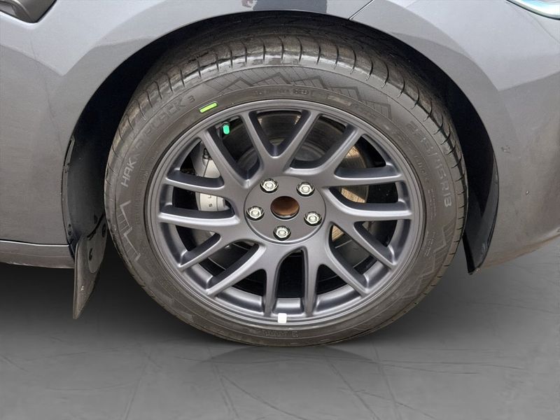 Tesla Model 3 bild 37