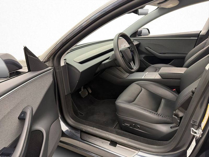 Tesla Model 3 bild 12