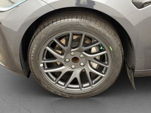 Tesla Model 3 bild 34
