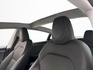 Tesla Model 3 bild 17