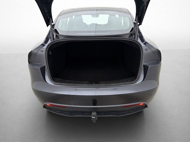 Tesla Model 3 bild 31