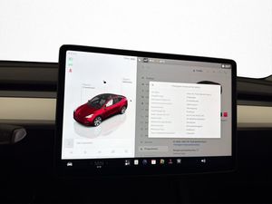 Tesla Model Y bild 27