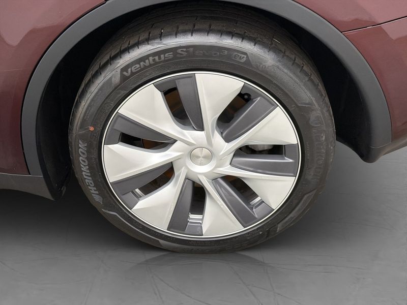 Tesla Model Y bild 34