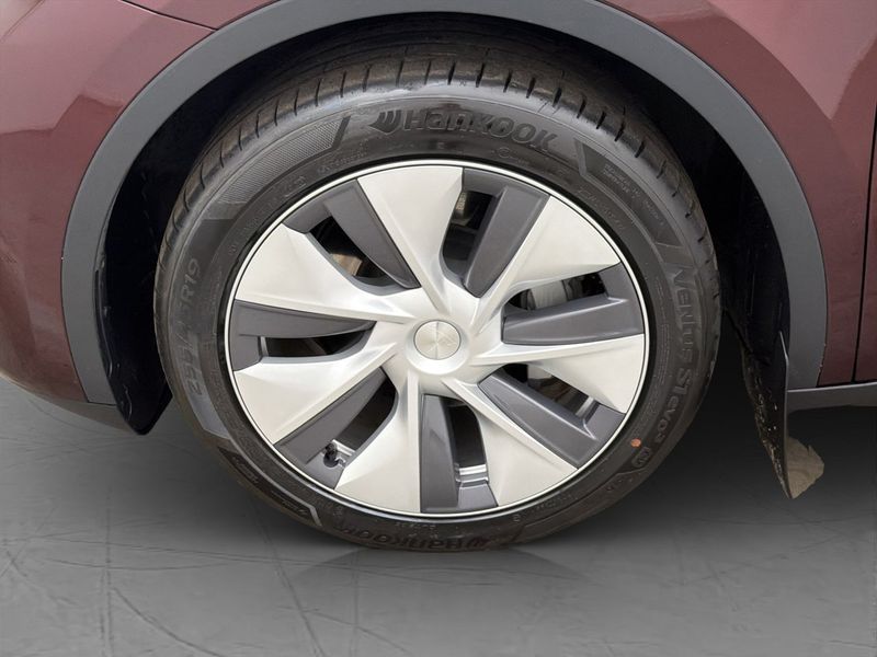Tesla Model Y bild 33