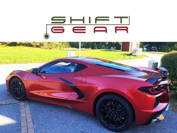 Chevrolet Corvette C8 Stingray Targa Red Mist uttagen 2025 1 ägare - 2024