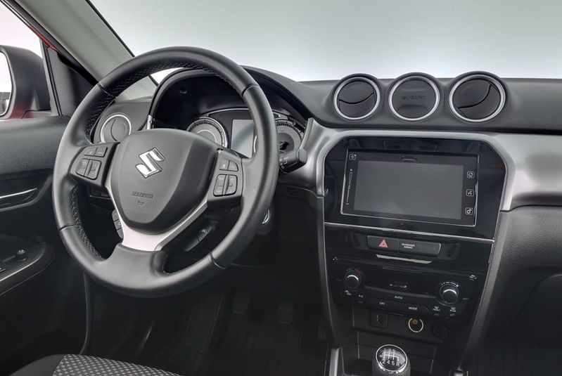 Suzuki Vitara bild 17