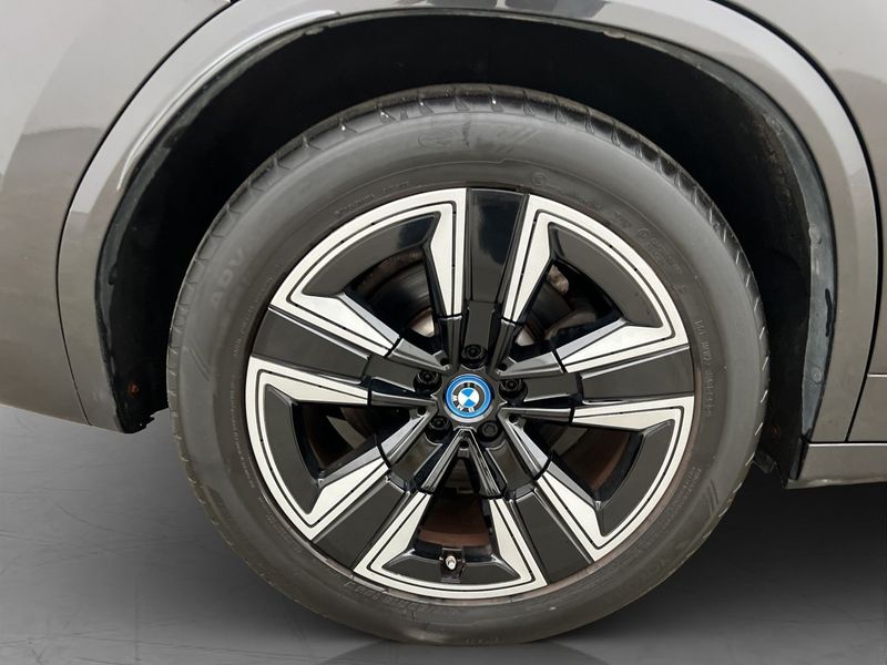 BMW iX3 bild 36