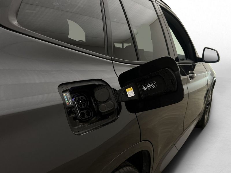 BMW iX3 bild 33