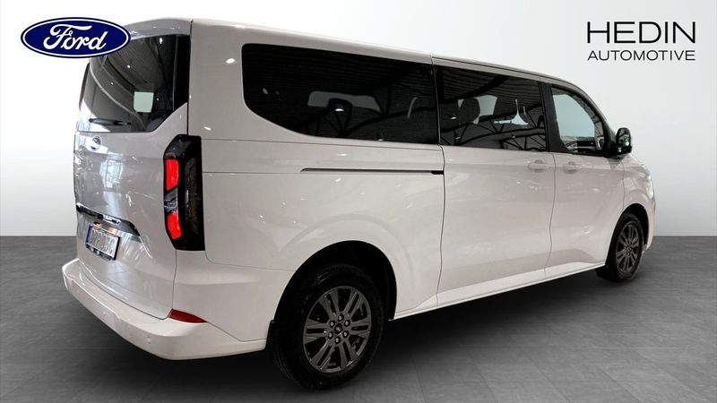 Ford Tourneo Custom bild 2