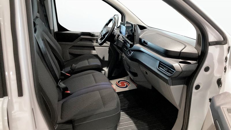 Ford Tourneo Custom bild 3