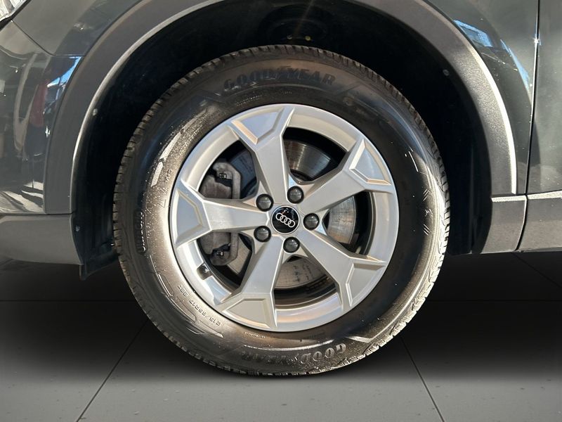 Audi Q3 bild 14