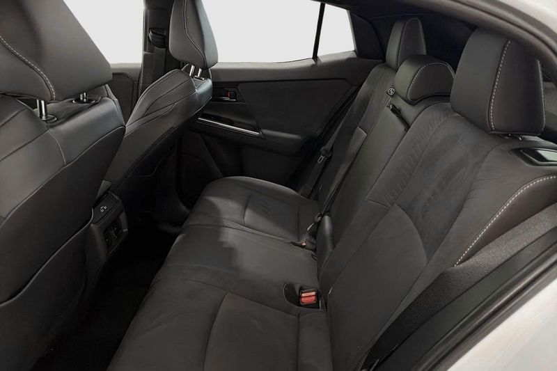 Toyota C-HR bild 8