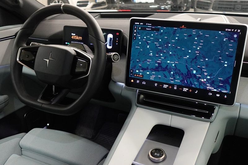 Polestar 4 bild 8