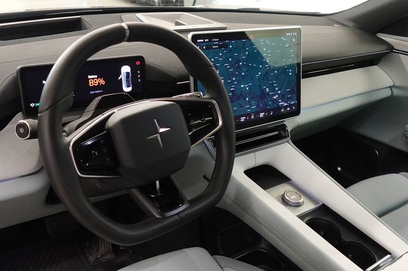 Polestar 4 bild 6