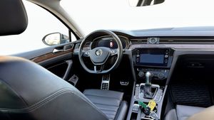 Volkswagen Passat bild 4