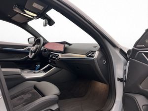 BMW i4 bild 35