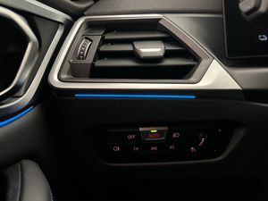 BMW i4 bild 19