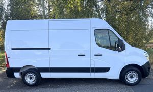 Nissan Interstar bild 2