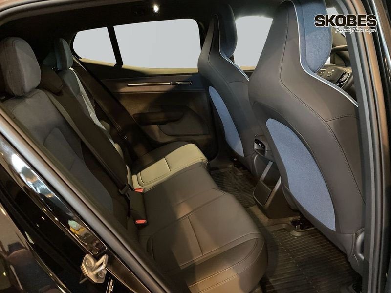 Volvo EX30 bild 11