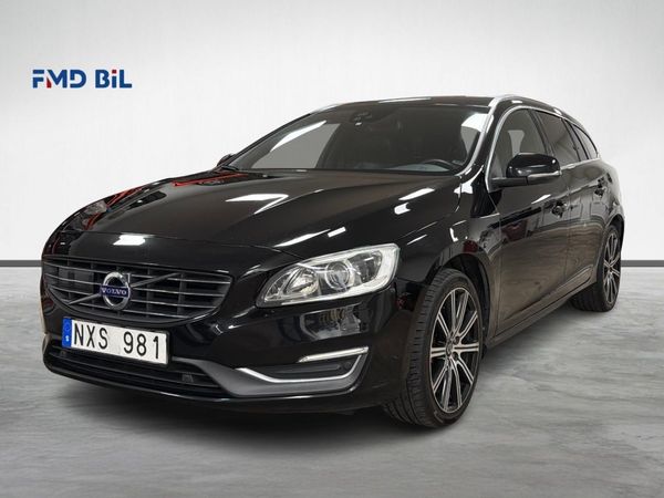 Volvo V60 D4 163HK SUMMUM SKINN P-SENSOR DRAG D-VÄRMARE NYSERVAD - 2014