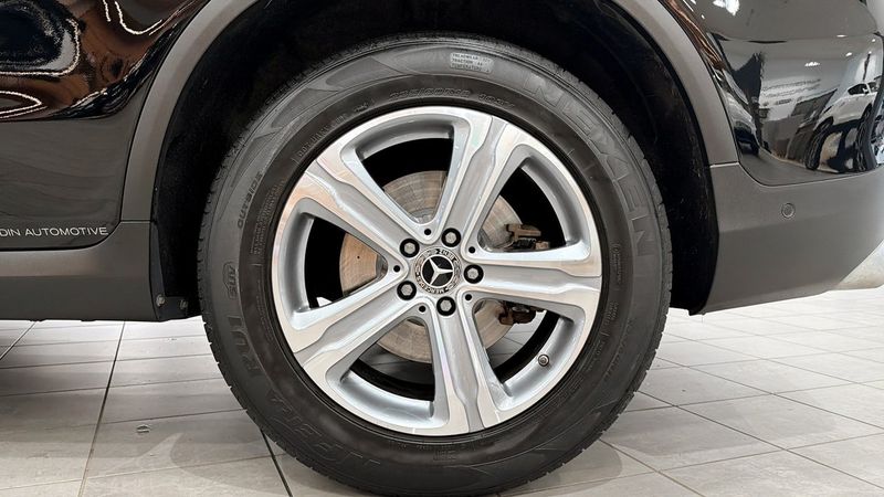 Mercedes GLC220 bild 8