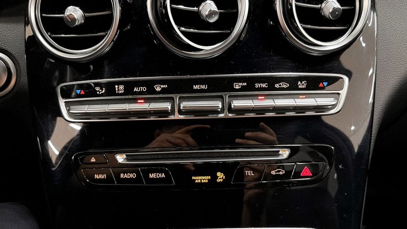 Mercedes GLC220 bild 23