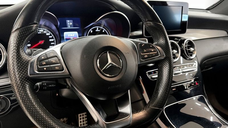 Mercedes GLC220 bild 16