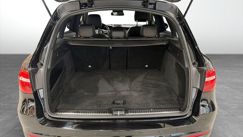Mercedes GLC220 bild 9