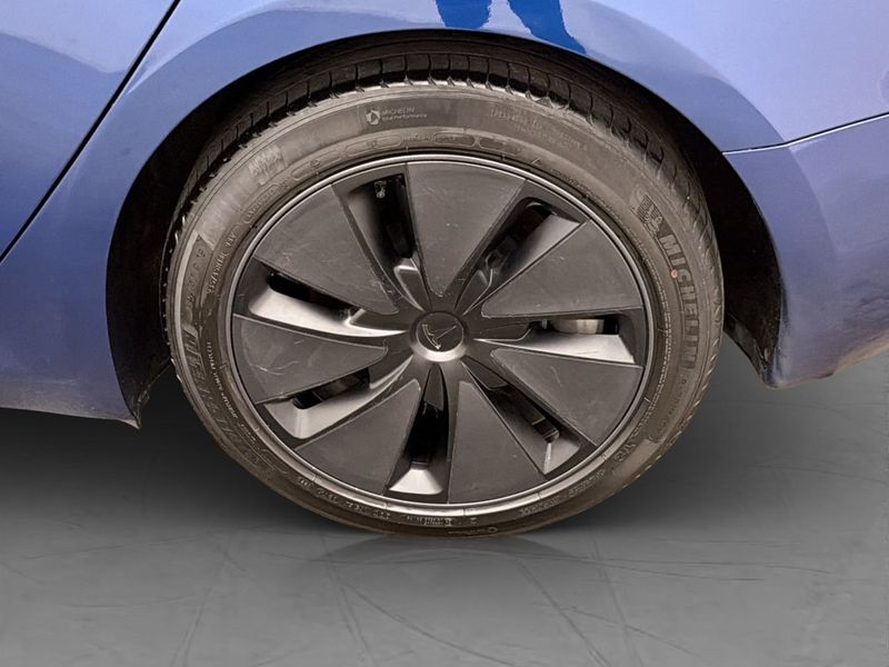 Tesla Model 3 bild 33