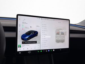 Tesla Model 3 bild 23