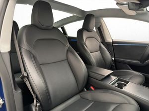 Tesla Model 3 bild 28