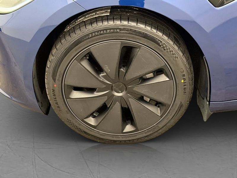 Tesla Model 3 bild 32