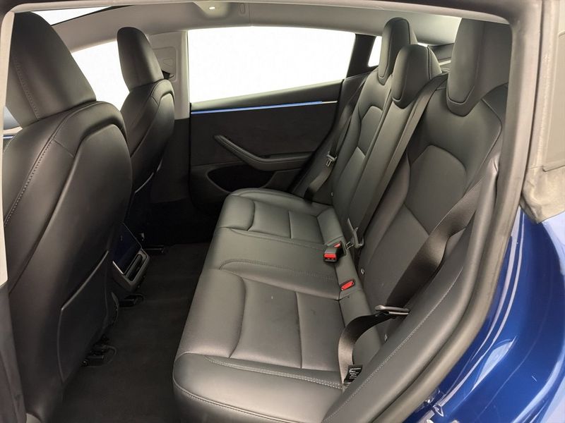 Tesla Model 3 bild 27
