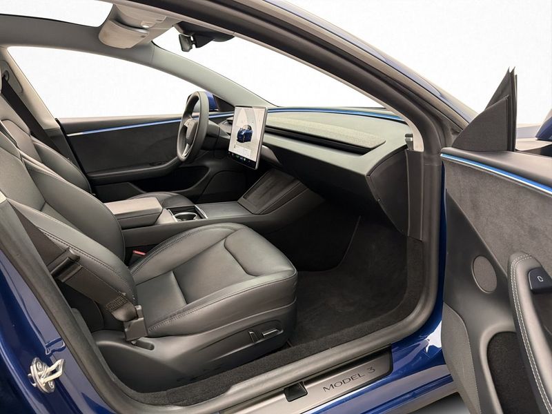 Tesla Model 3 bild 29