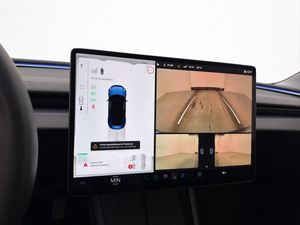 Tesla Model 3 bild 15