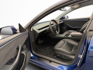 Tesla Model 3 bild 10