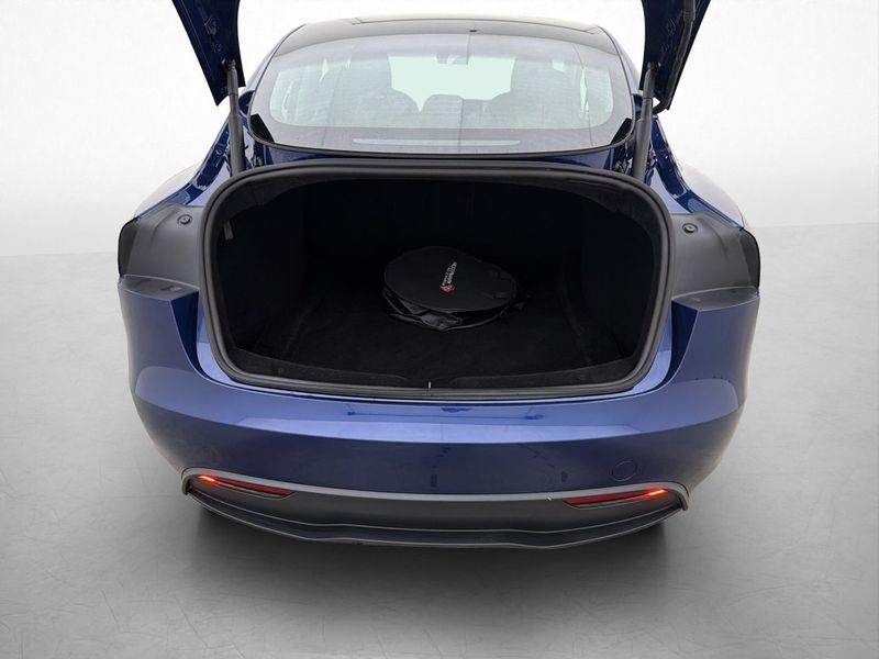 Tesla Model 3 bild 30