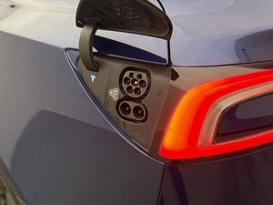 Tesla Model 3 bild 36