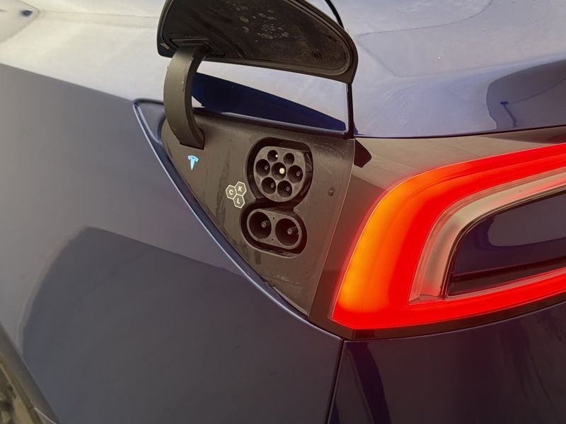 Tesla Model 3 bild 36