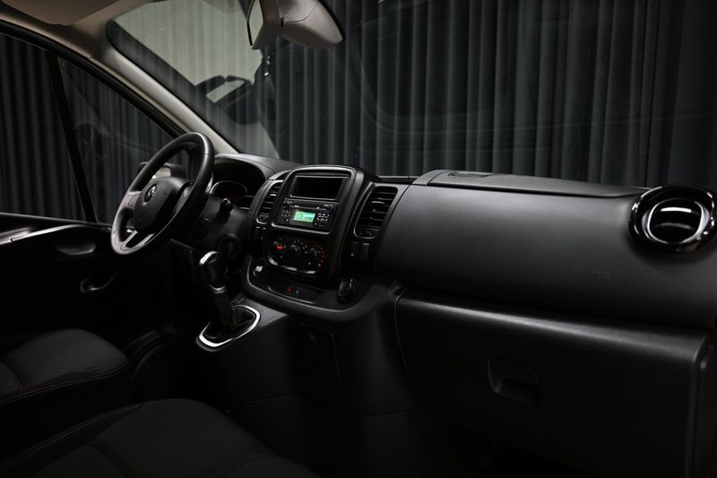 Renault Trafic bild 23