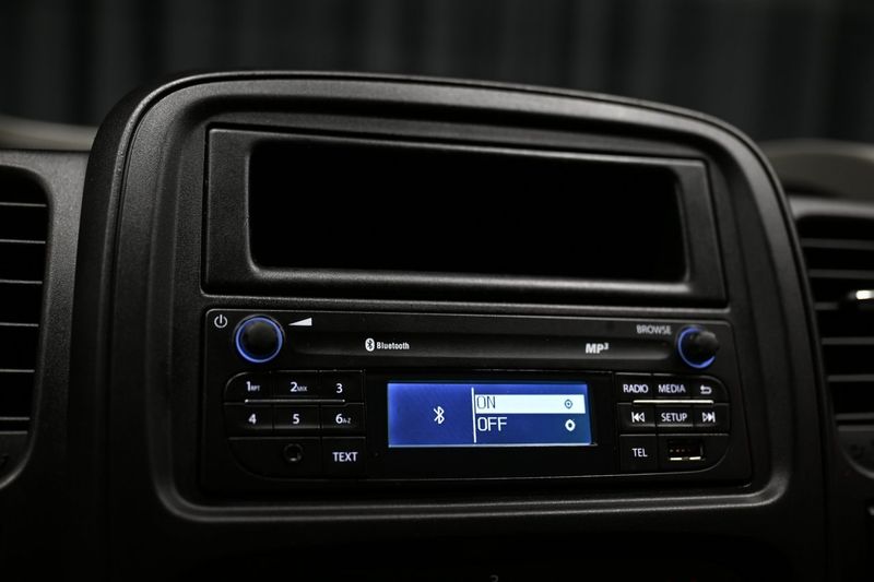 Nissan NV300 bild 18